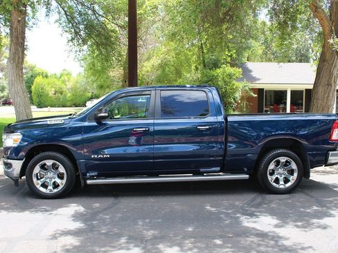 Used 2019 RAM 1500 Big Horn AWD/4WD image 2