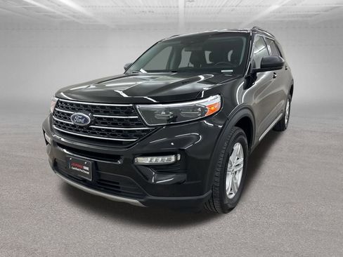 Used 2022 Ford Explorer XLT w/ Equipment Group 202A image 7