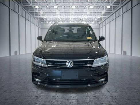 Used 2021 Volkswagen Tiguan SE R-Line AWD/4WD image 9