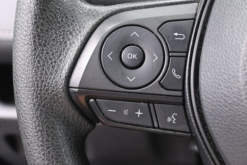 Certified 2025 Toyota RAV4 XLE AWD/4WD image 17