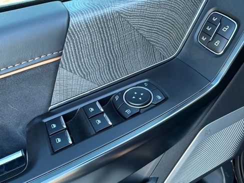 Certified 2023 Ford F150 Platinum w/ Equipment Group 701A High image 28