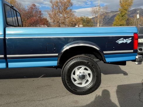 Used 1993 Ford F250 XLT image 79