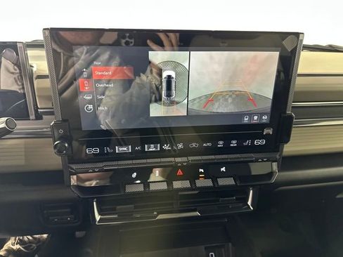 New 2026 GMC Hummer EV SUV image 50