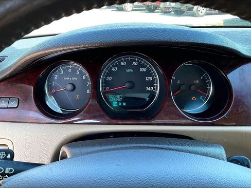 Used 2008 Buick Lucerne CXL w/ Driver Confidence Package FWD image 19
