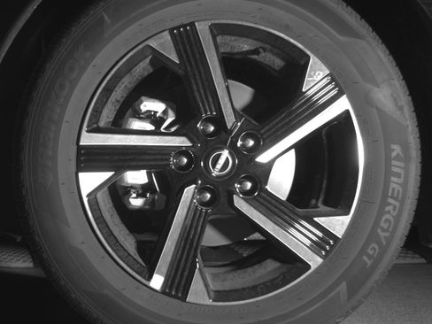 Used 2025 Nissan Sentra SV FWD image 12