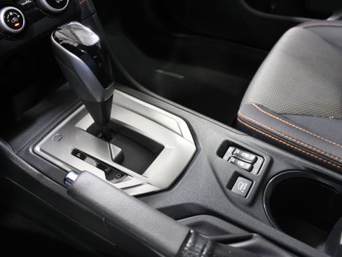 Used 2021 Subaru Crosstrek 2.0i Premium image 17