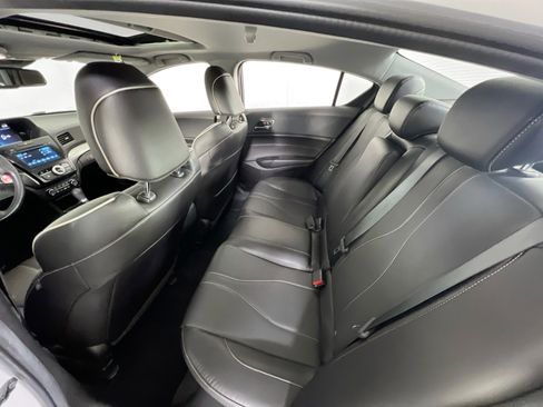 Used 2019 Acura ILX w/Technology Pkg image 24
