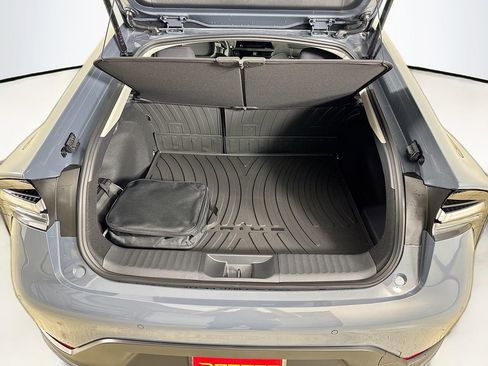 New 2026 Toyota Prius SE image 23