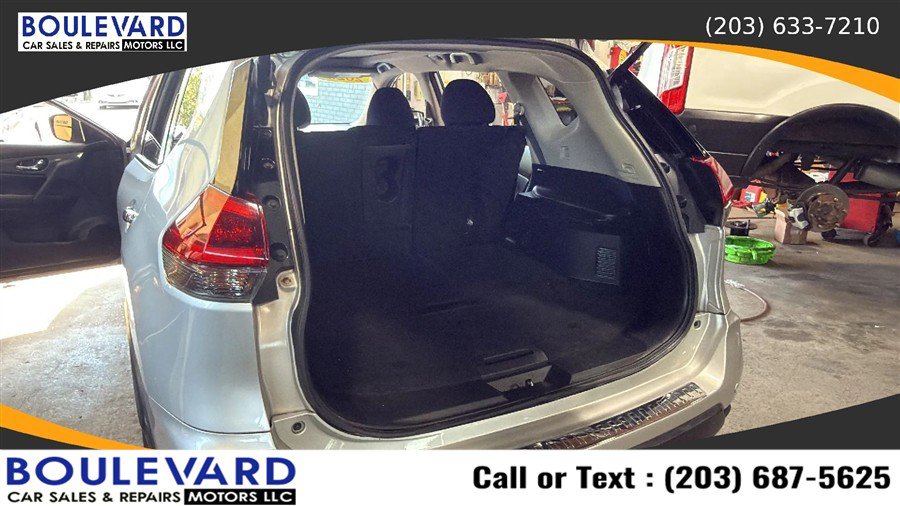 Used 2020 Nissan Rogue SV w/ Sun & Sound Touring Package AWD/4WD image 34
