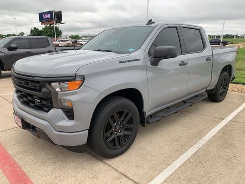 Used 2024 Chevrolet Silverado 1500 Custom w/ LPO, Dark Essentials Package RWD image 5