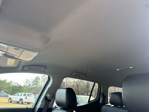 Used 2020 GMC Acadia SLE w/ Driver Convenience Package image 26