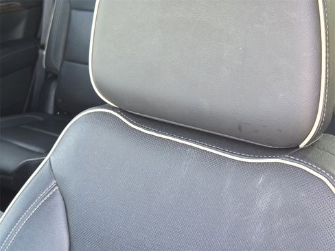 Used 2023 Chevrolet Tahoe Premier image 10