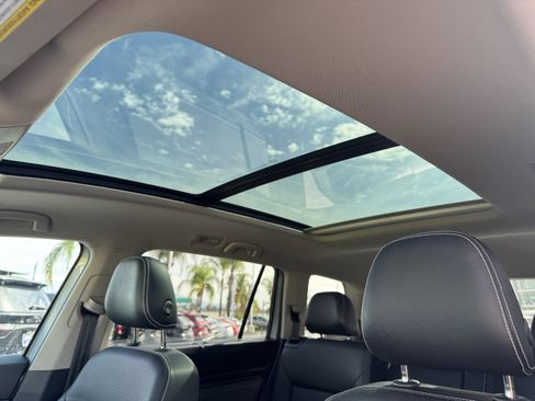 Certified 2023 Volkswagen Atlas SE w/ Panoramic Sunroof Package image 32