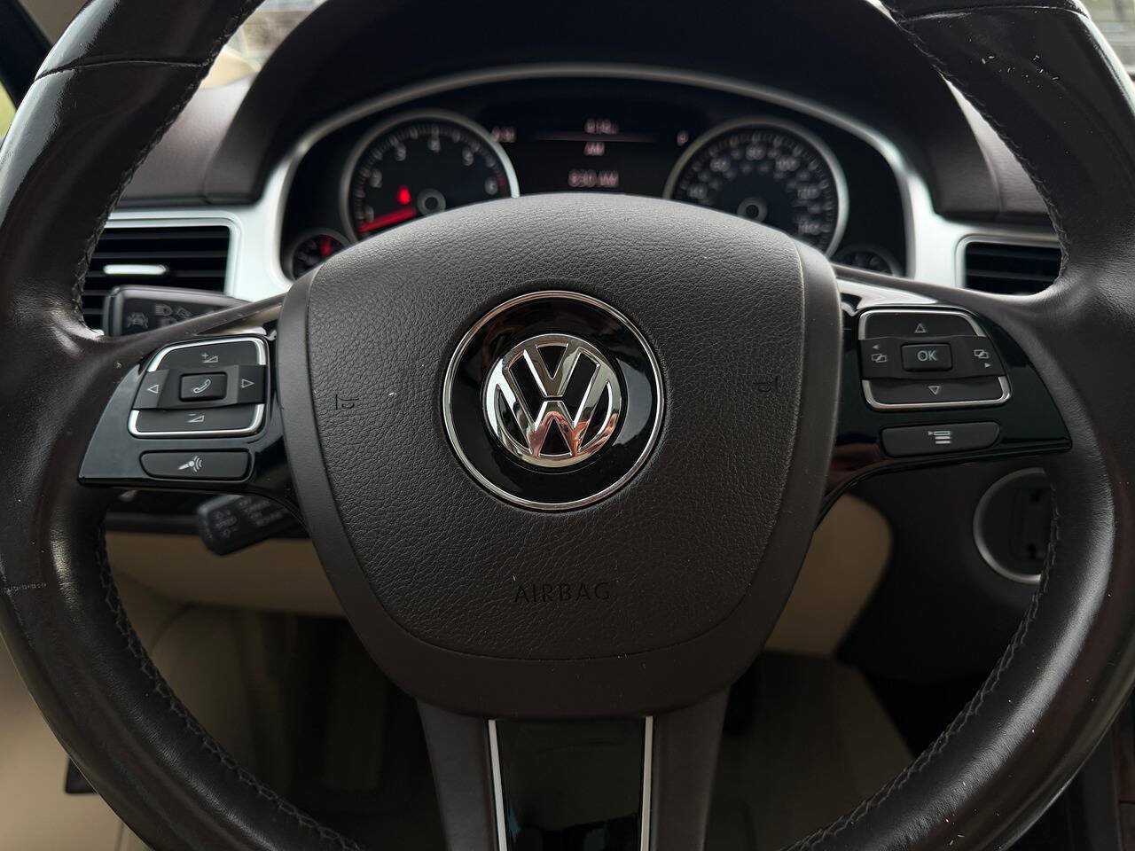 Used 2016 Volkswagen Touareg VR6 AWD/4WD image 20
