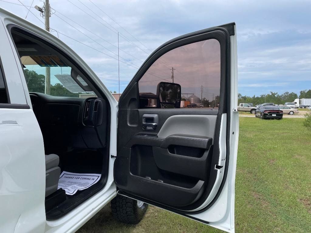 Used 2019 Chevrolet Silverado 2500 W/T w/ WT Convenience Package AWD/4WD image 15