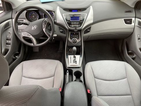 Used 2013 Hyundai Elantra GLS w/ Preferred Pkg image 46