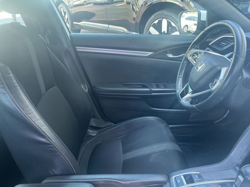 Used 2019 Honda Civic Sport image 4