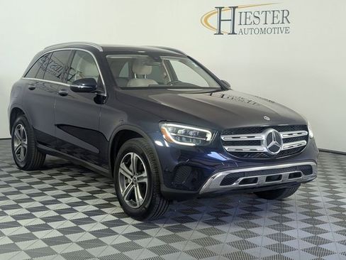 Used 2021 Mercedes-Benz GLC 300 image 2