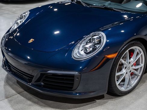Used 2019 Porsche 911 Carrera S RWD image 18