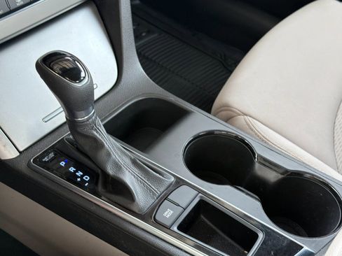 Used 2015 Hyundai Sonata SE FWD image 18