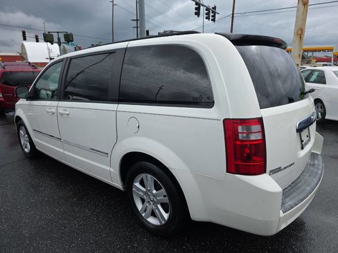 Used 2008 Dodge Grand Caravan SXT FWD image 5