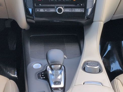 Used 2021 INFINITI QX50 Luxe AWD/4WD image 20