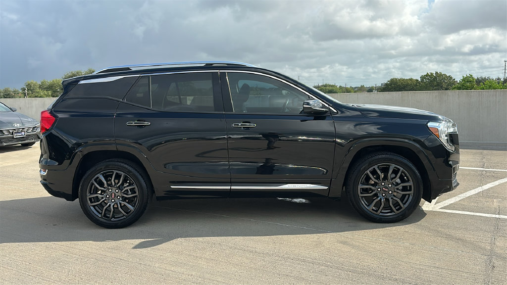 Used 2024 GMC Terrain Denali w/ Black Diamond Edition AWD/4WD image 15