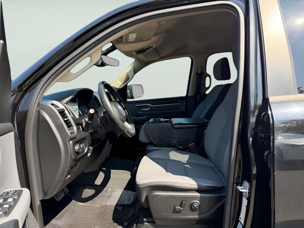 Used 2019 RAM 1500 Big Horn AWD/4WD image 16