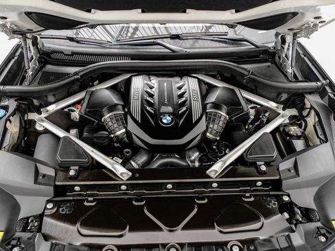 Used 2021 BMW X7 M50i image 42