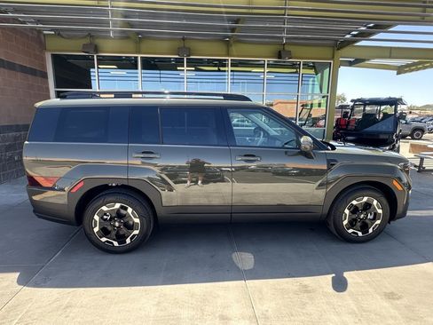 Used 2024 Hyundai Santa Fe SEL image 7