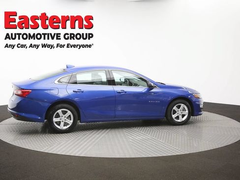 Used 2023 Chevrolet Malibu LT FWD image 43