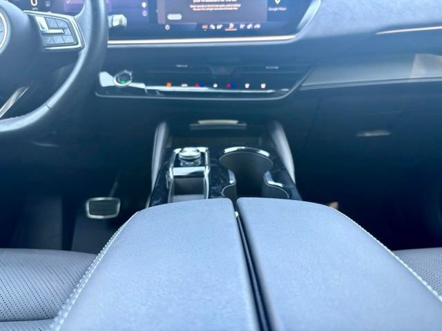 Used 2025 Buick Envision Sport Touring AWD/4WD image 24