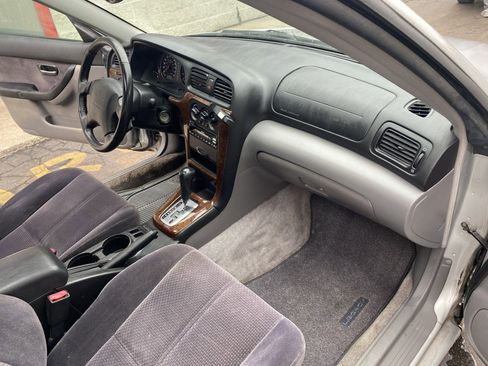 Used 2003 Subaru Legacy L image 11