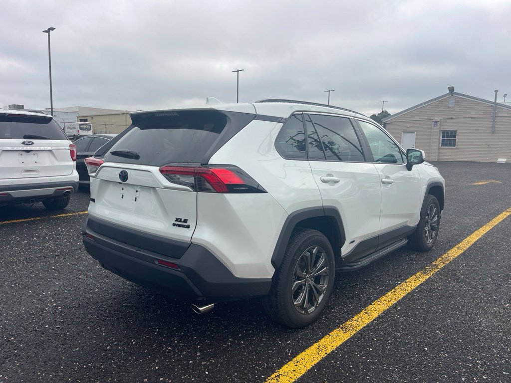 Used 2024 Toyota RAV4 XLE Premium w/ Weather Package AWD/4WD image 5