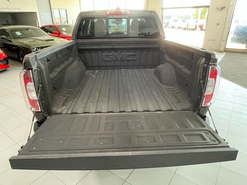 Used 2019 GMC Canyon SLT w/ Driver Alert Package image 7
