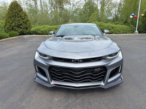 Used 2020 Chevrolet Camaro ZL1 RWD image 7