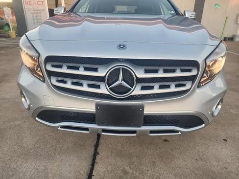 Used 2019 Mercedes-Benz GLA 250 4MATIC image 2