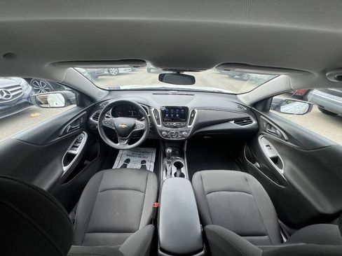 Used 2019 Chevrolet Malibu LS FWD image 20