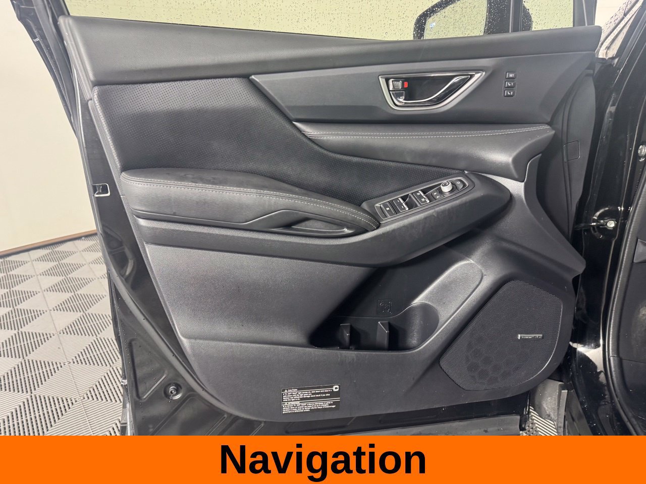 Used 2023 Subaru Ascent Limited w/ Technology Package AWD/4WD image 11