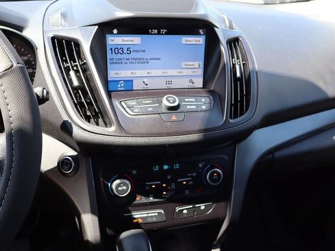 Used 2019 Ford Escape SE AWD/4WD image 16