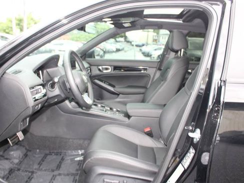 Used 2025 Honda Civic Sport Touring image 9