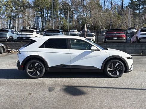 New 2026 Hyundai Ioniq 5 SEL image 8