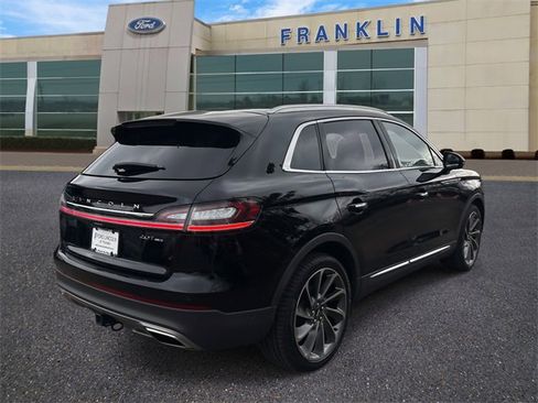 Used 2020 Lincoln Nautilus Reserve w/ Equipment Group 202A image 7