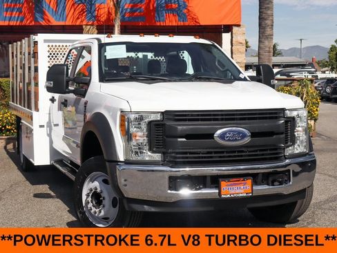 Used 2017 Ford F550 2WD Crew Cab Super Duty image 2