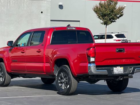 Certified 2023 Toyota Tacoma SR5 image 7