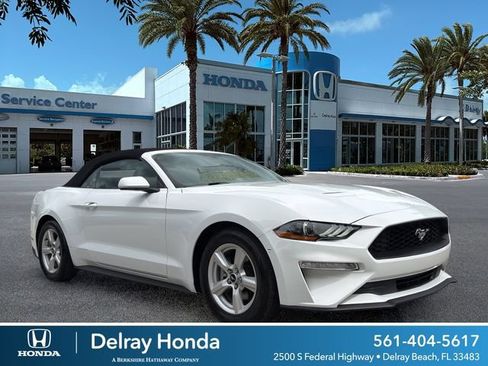 Used 2019 Ford Mustang Convertible RWD image 1