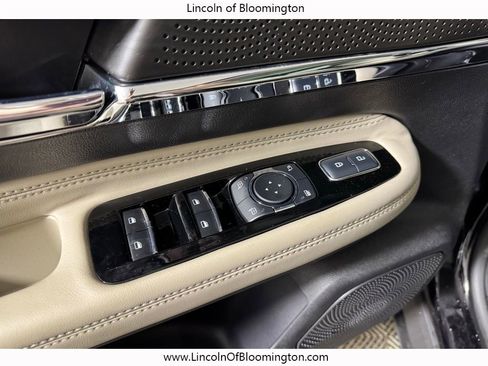 New 2026 Lincoln Corsair Premiere image 19