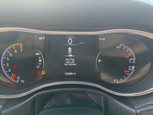 Used 2014 Jeep Grand Cherokee Limited w/ Trailer Tow Group IV image 21