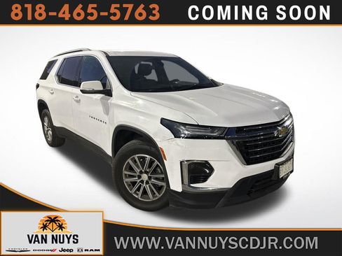 Used 2023 Chevrolet Traverse LT FWD image 1