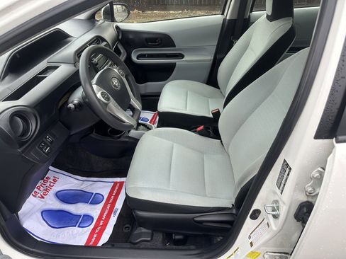 Used 2012 Toyota Prius C Four image 17